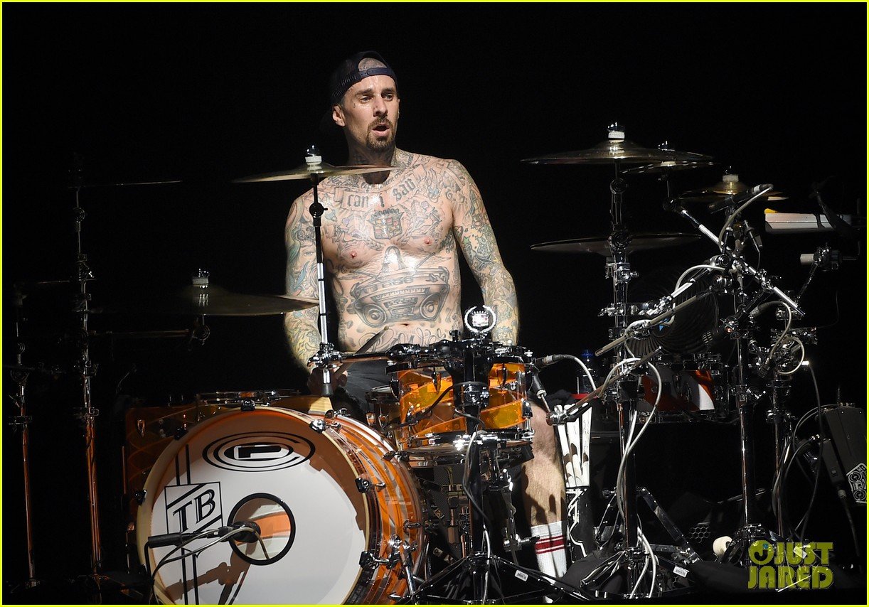 travis barker fires back at criticism of his tattoos 174671771