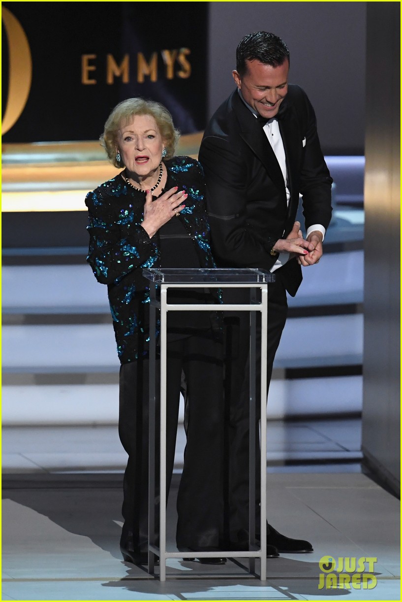 Here’s How Betty White Is Celebrating Her 100th Birthday: Photo 4679948