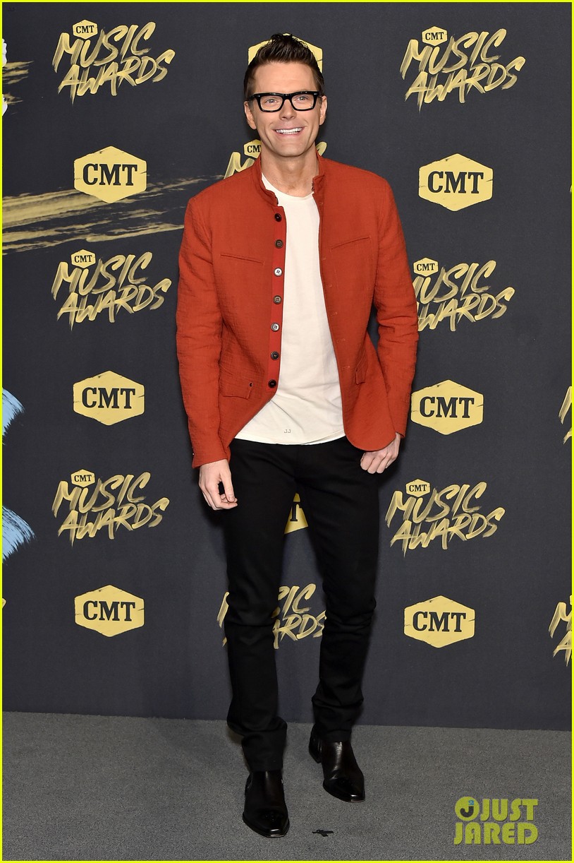 Bobby Bones Not Returning To 'American Idol' As InHouse Mentor Photo