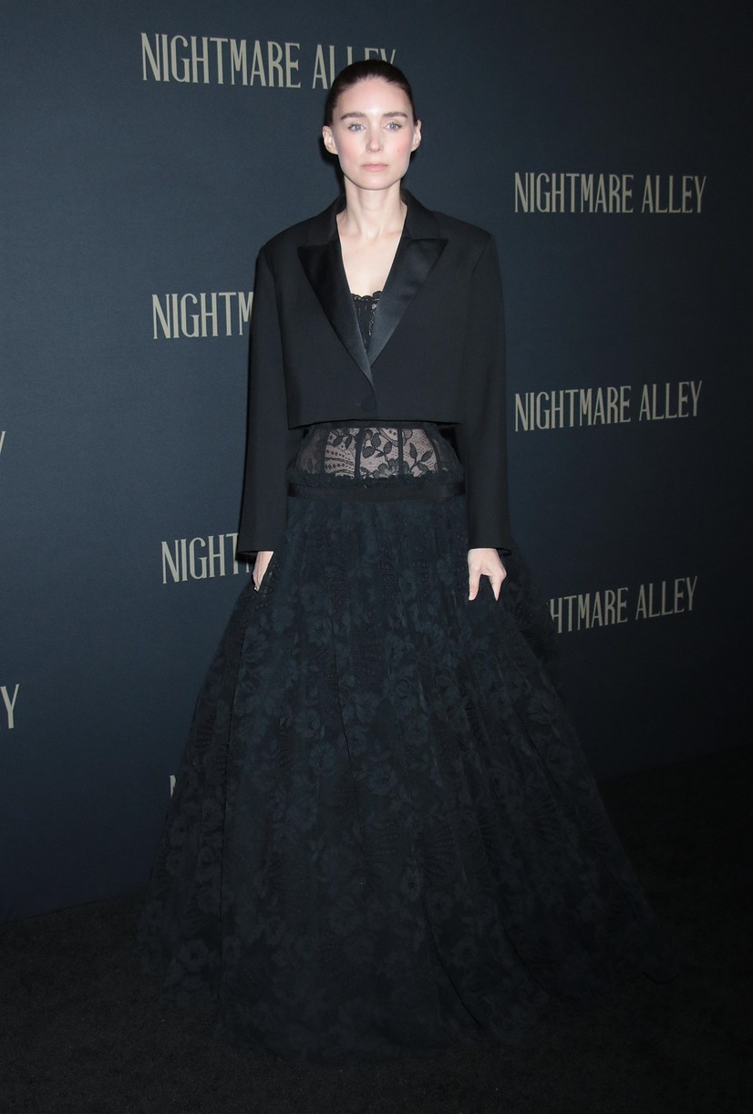 Irina Shayk Supports Bradley Cooper at 'Nightmare Alley' Premiere in