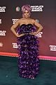 laverne cox prurple feathered dress peoples choice awards 05