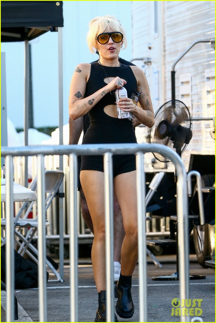 Miley Cyrus Spotted Rehearsing for NYE Special with CoHost Pete