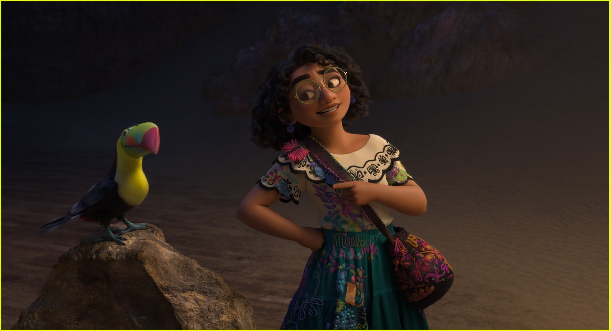 Photo encanto end credits scene 07 Photo 4672832 Just Jared