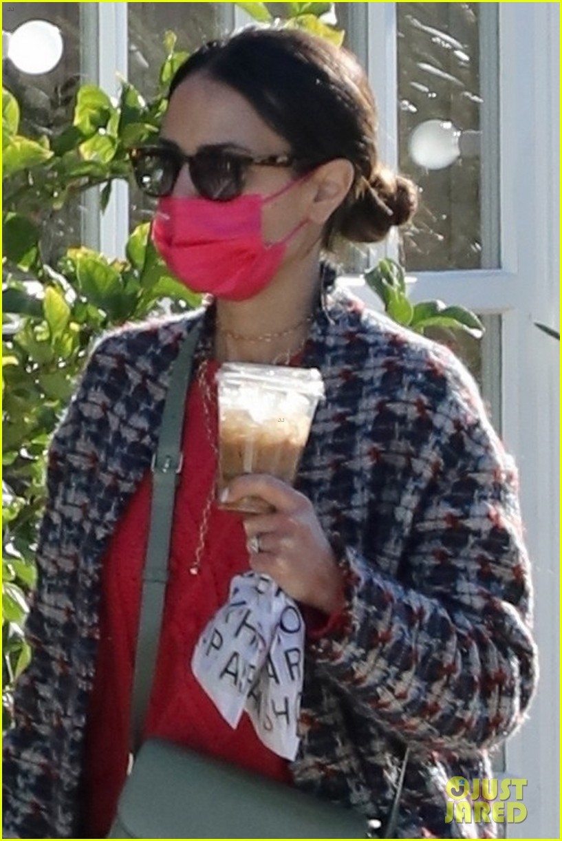 Jordana Brewster Runs Holiday Errands With Mason Morfit: Photo 4681168