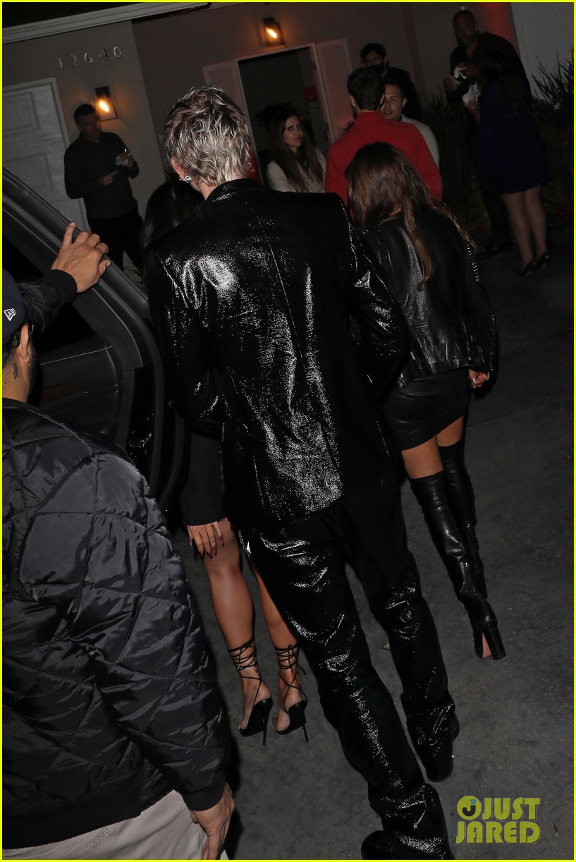 Megan Fox & Machine Gun Kelly Continued Their Saturday Date Night with(02)