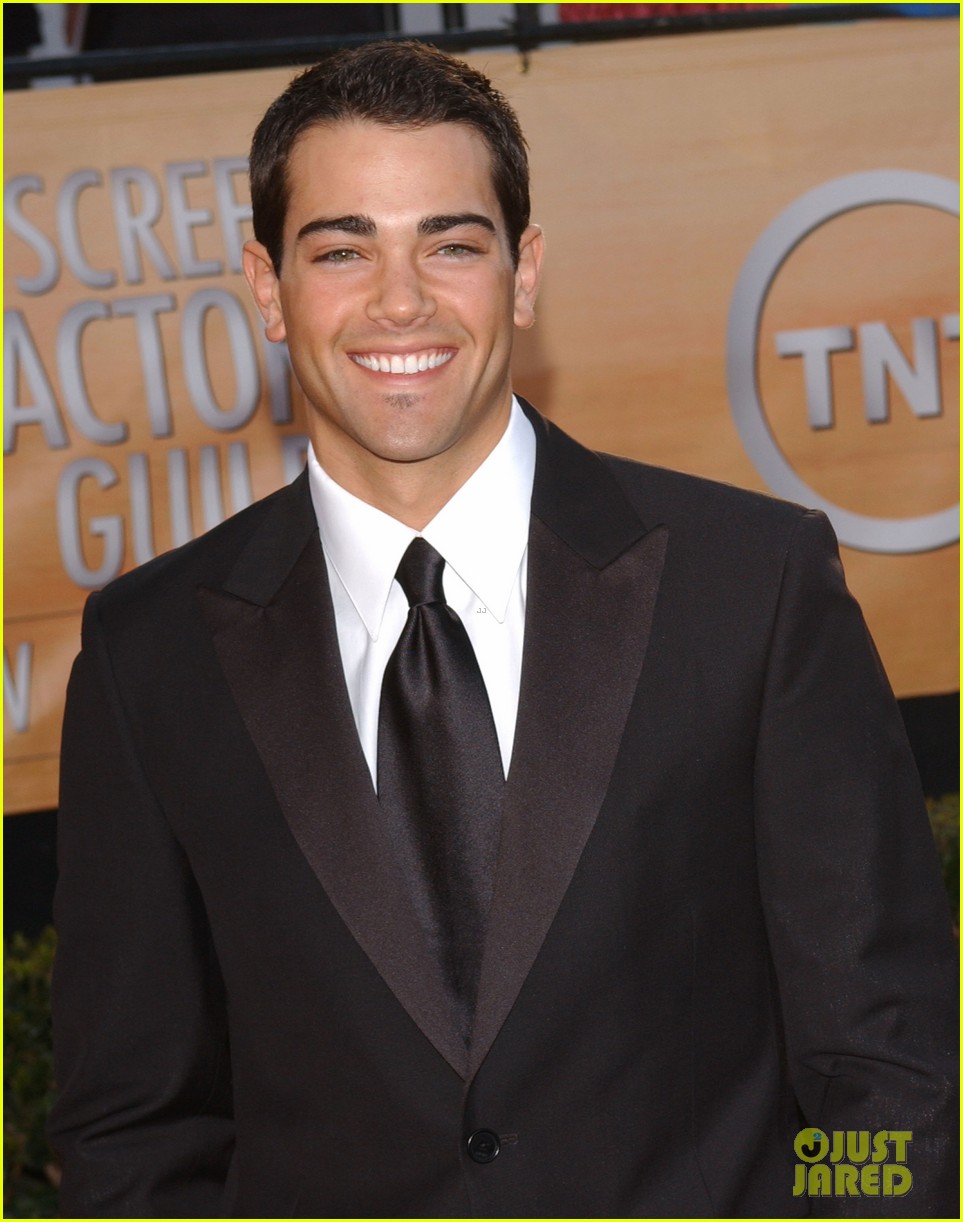 Jesse Metcalfe Talks About Pressure to Stay Fit During His 'Desperate