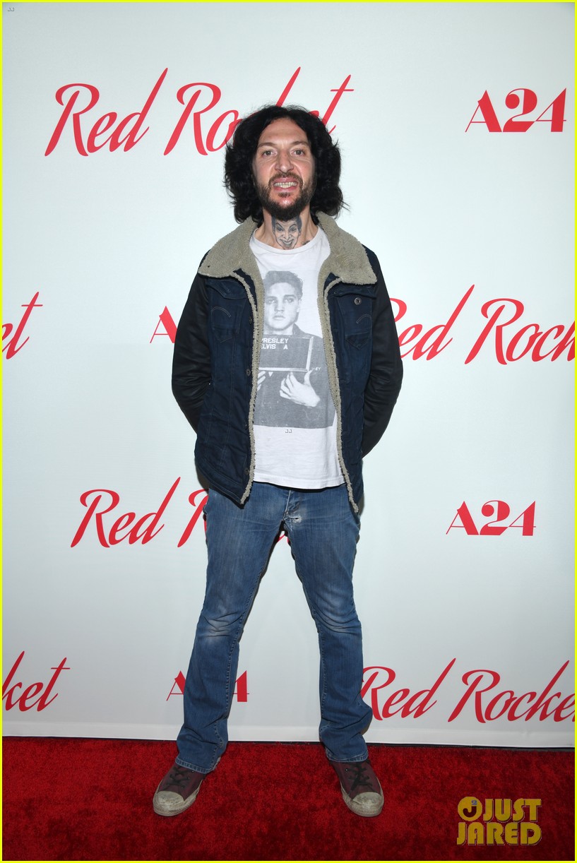 Simon Rex Joins CoStars Suzanna Son & Bree Elrod at Latest 'Red Rocket