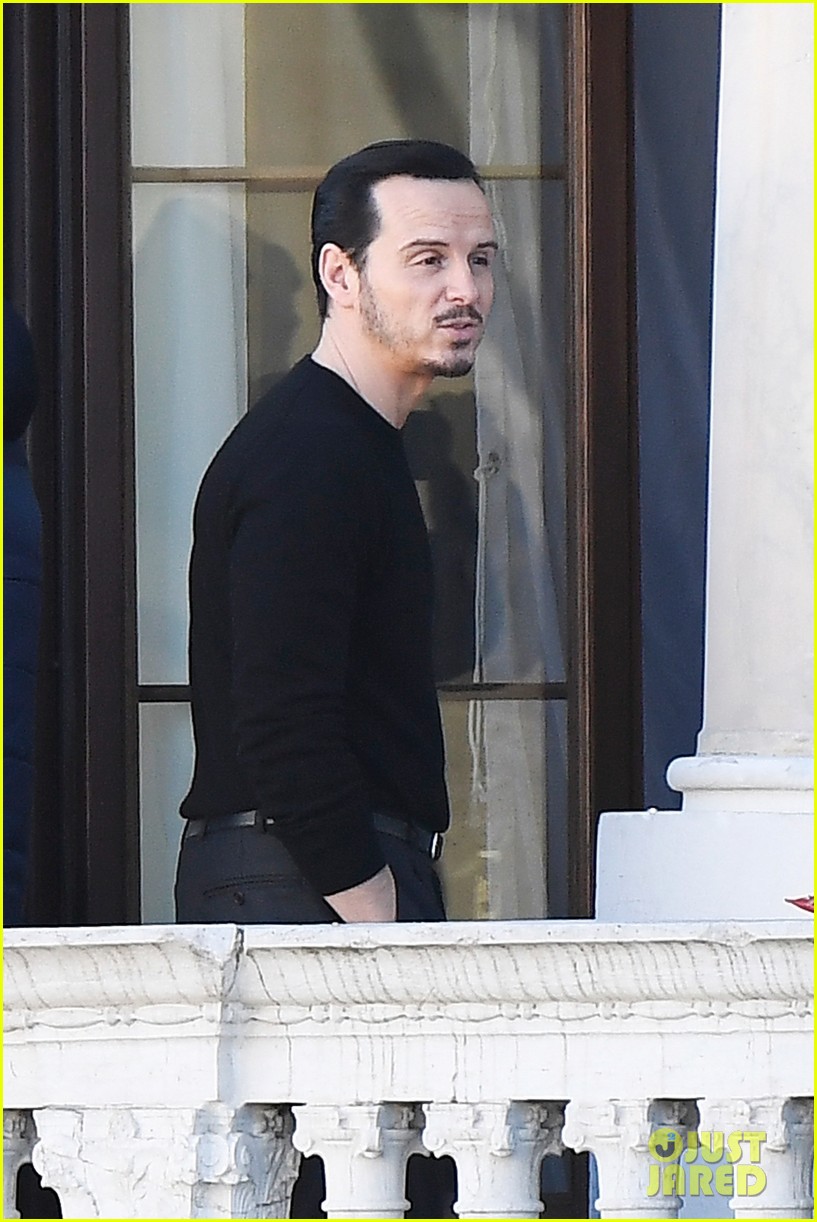 Dakota Fanning & Andrew Scott Take a Break from Filming Their New