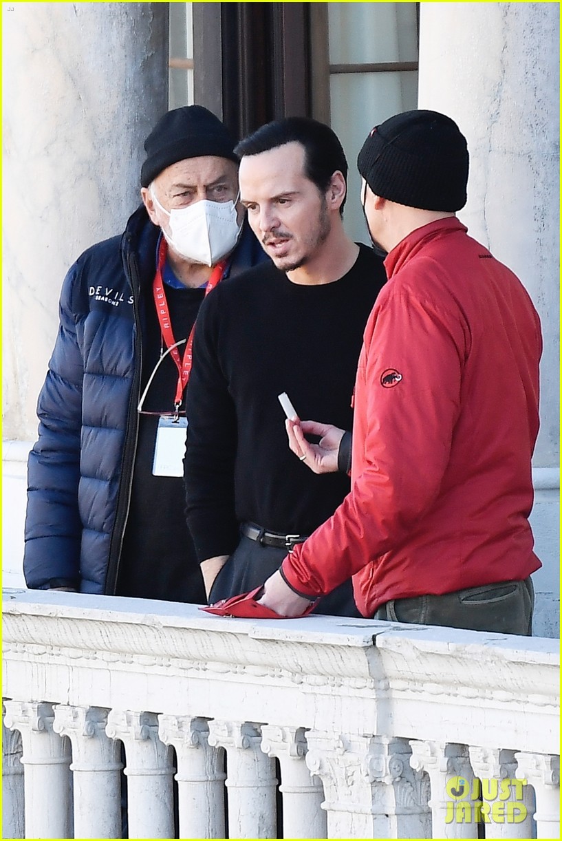 Dakota Fanning & Andrew Scott Take a Break from Filming Their New