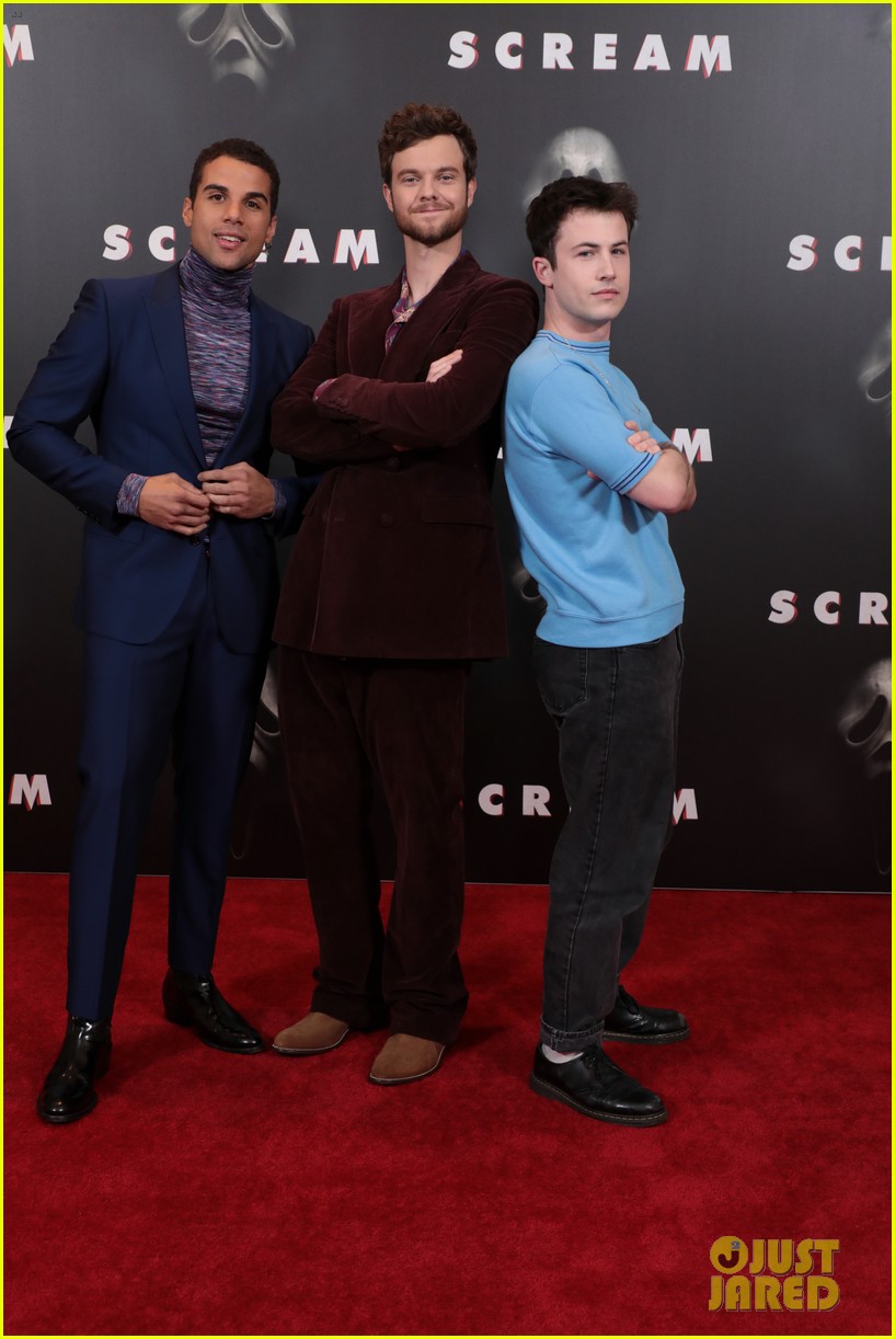 Dylan Minnette Explains His Outfit at ‘Scream’ Photo Call After Fans