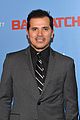 john leguizamo stayed out of sun for roles 03