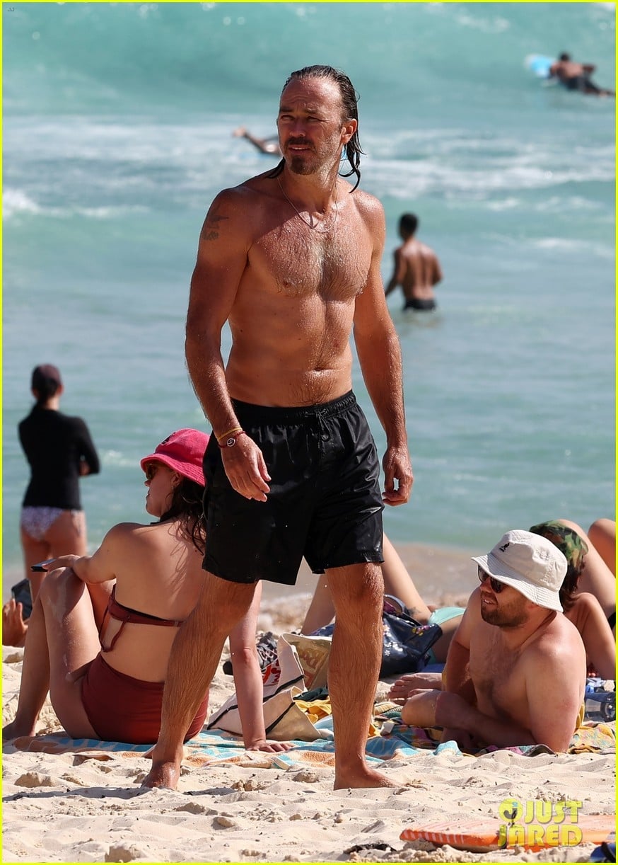 Sean Penn's Ex Leila George Enjoys a Beach Day in Australia with Actor Kick  Gurry: Photo 4695850 | Bikini, Kick Gurry, Leila George, Shirtless Photos |  Just Jared: Entertainment News