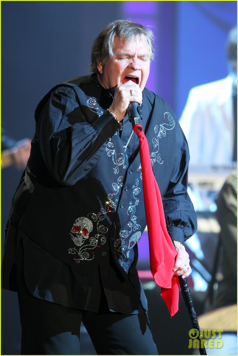 Meat Loaf Dead 'Bat Out of Hell' Singer Dies at 74, Family Confirms