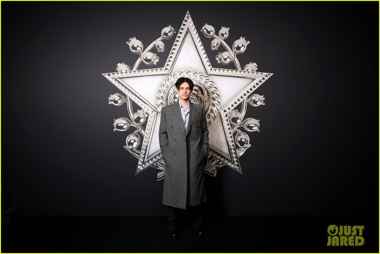 Naomi Campbell Mingles with Dave Chappelle at the Dior Homme Fashion