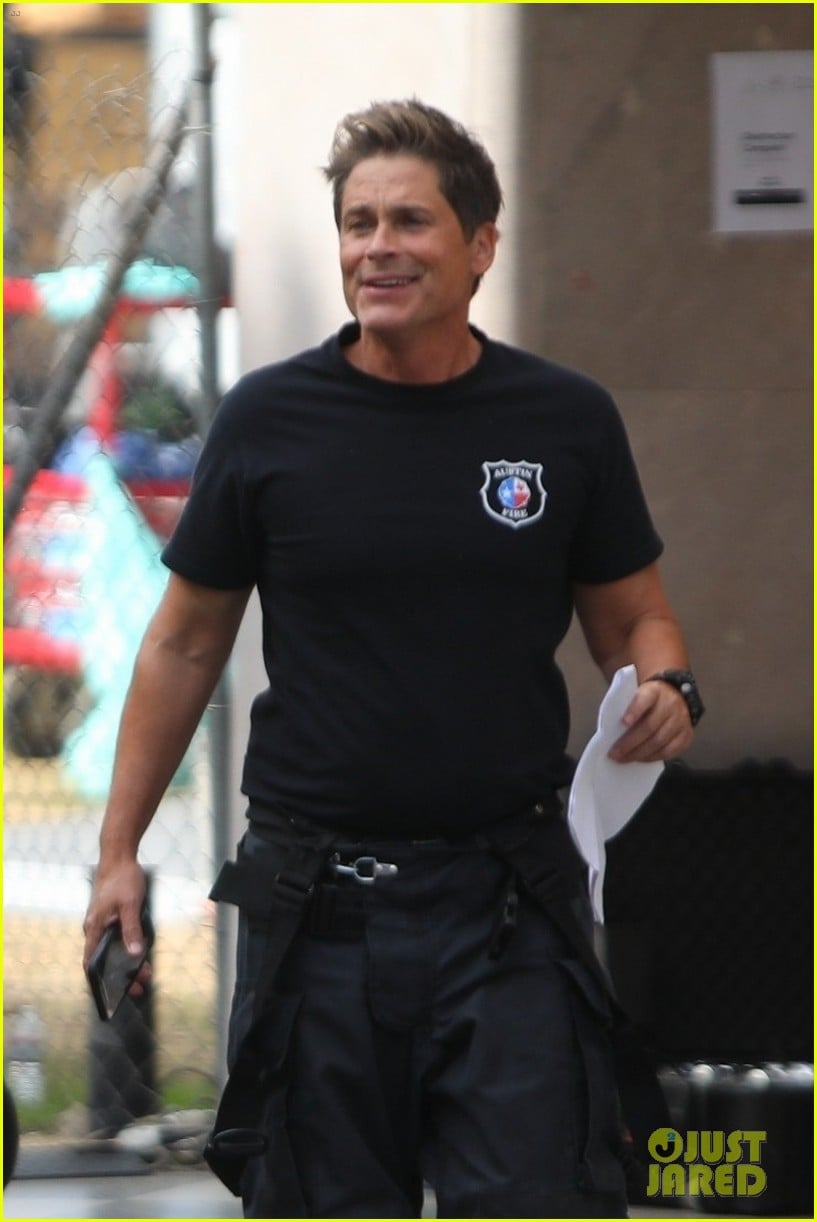 Rob Lowe Suits Up In His Firefighter Gear to Film '911 Lone Star
