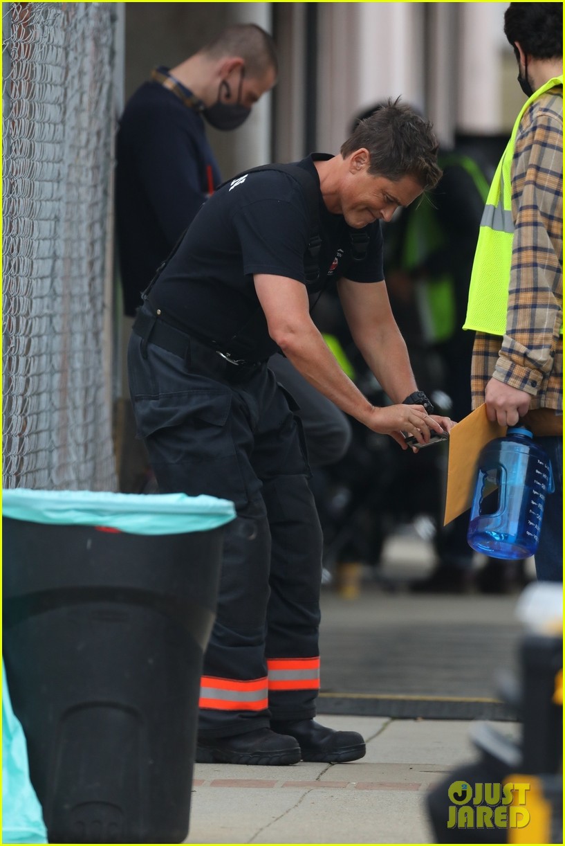 Rob Lowe Suits Up In His Firefighter Gear to Film '911 Lone Star
