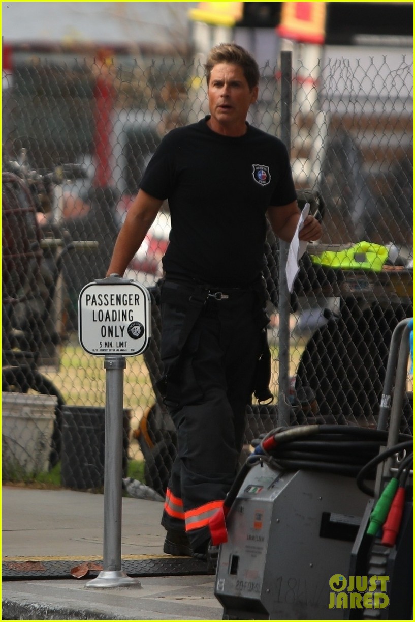 Rob Lowe Suits Up In His Firefighter Gear to Film '911 Lone Star
