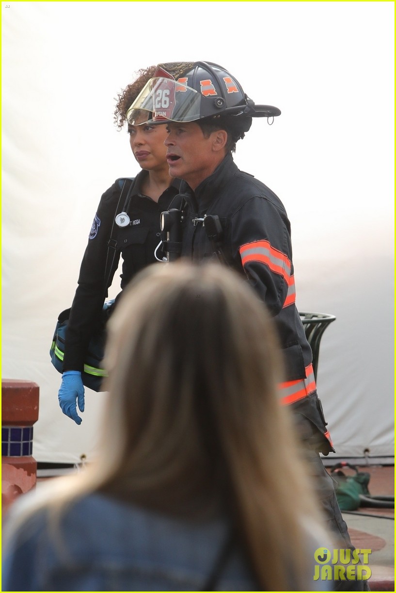 Rob Lowe Suits Up In His Firefighter Gear to Film '911 Lone Star