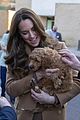 kate middleton prince william meet cocapoo puppy 13