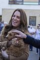 kate middleton prince william meet cocapoo puppy 15