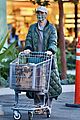 katy perry spotted getting groceries during break from vegas residency 01