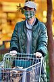 katy perry spotted getting groceries during break from vegas residency 05