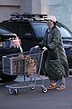 katy perry spotted getting groceries during break from vegas residency 16