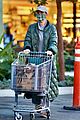 katy perry spotted getting groceries during break from vegas residency 25