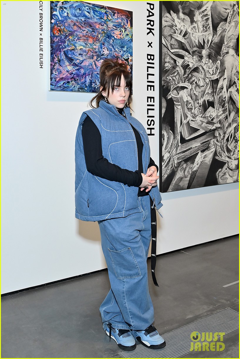 Olivia Rodrigo, Billie Eilish, Fergie, & So Many Celebs Checked Out