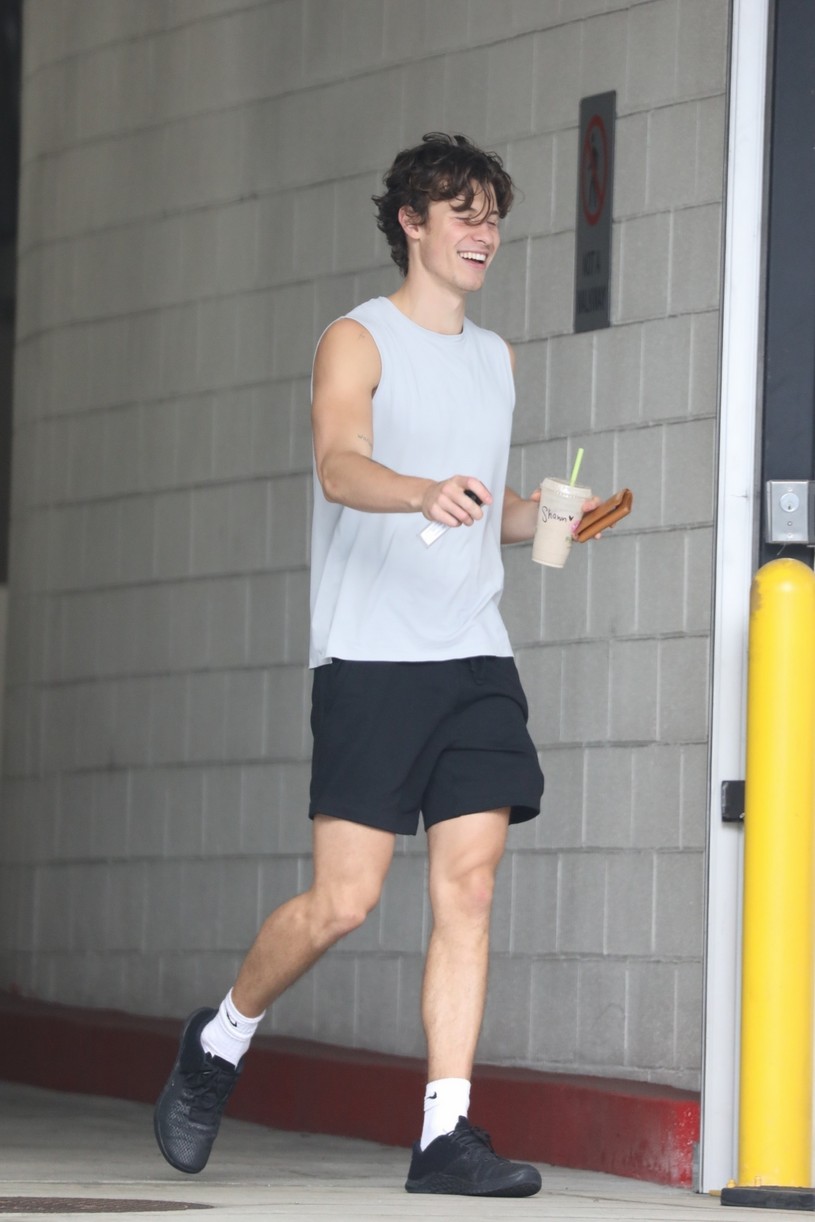 Photo shawn mendes gym workout new music tease 21 Photo 4692373