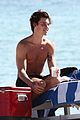 shawn mendes shows off his shirtless bod at the beach 28