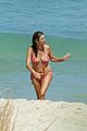 kate walsh packs on the pda with boyfriend andrew nixon at the beach 14