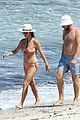 kate walsh packs on the pda with boyfriend andrew nixon at the beach 50