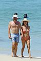 kate walsh packs on the pda with boyfriend andrew nixon at the beach 54