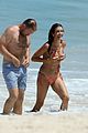 kate walsh packs on the pda with boyfriend andrew nixon at the beach 70
