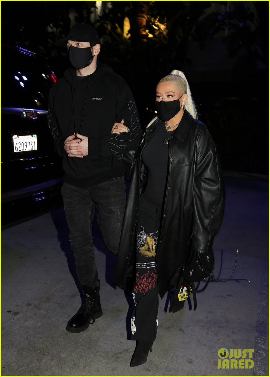 Christina Aguilera & Fiance Matthew Rutler Couple Up for Date Night at