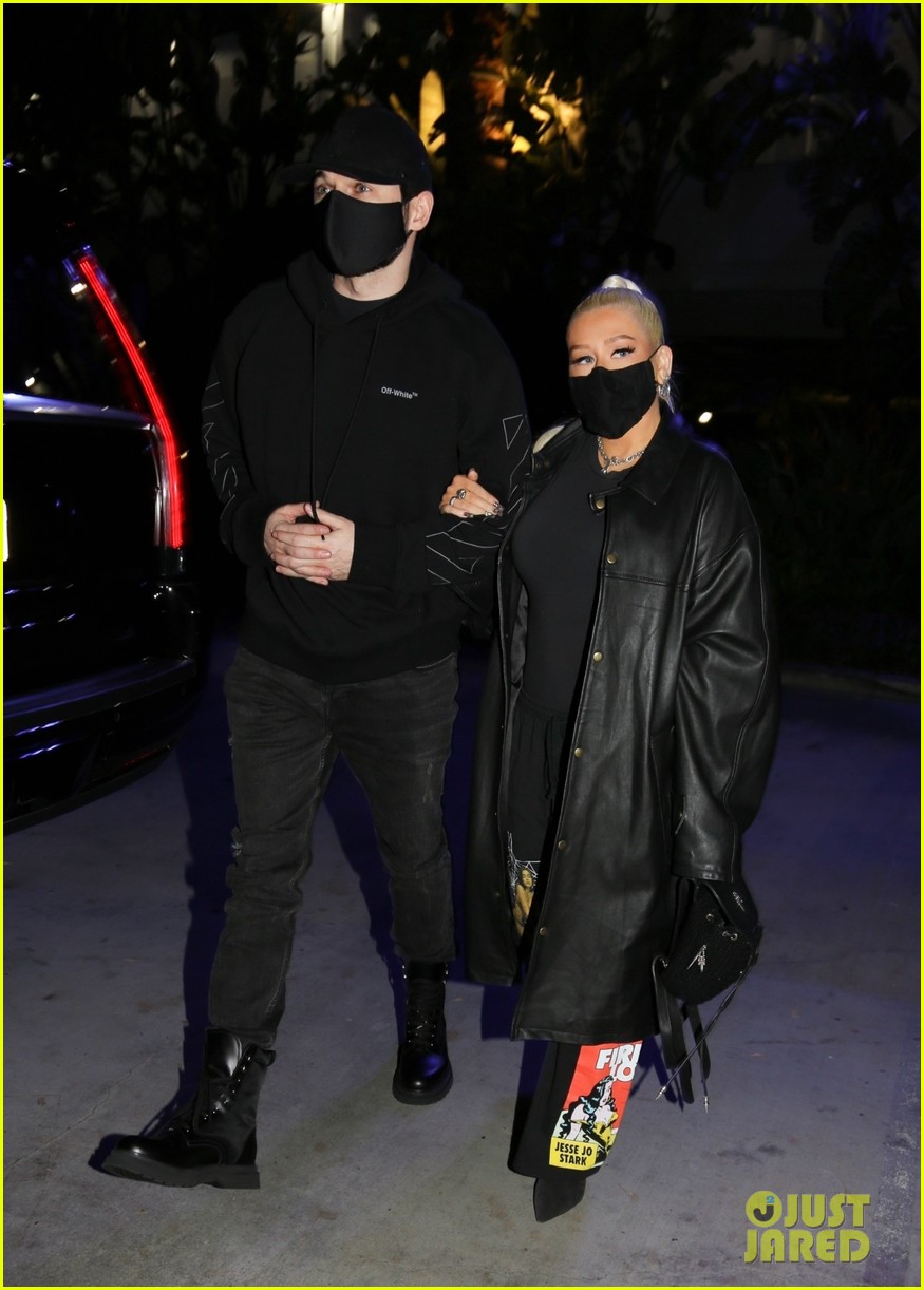 Christina Aguilera & Fiance Matthew Rutler Couple Up for Date Night at