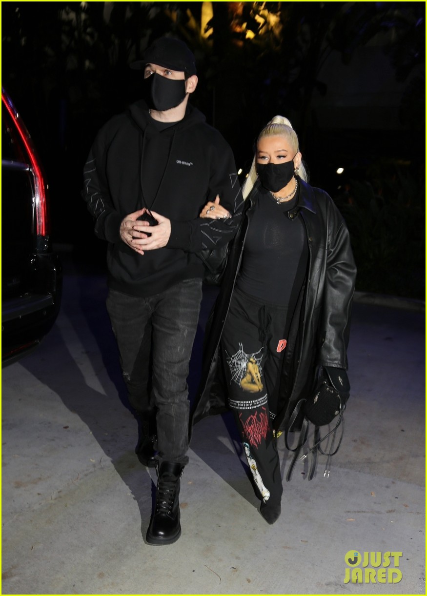 Christina Aguilera & Fiance Matthew Rutler Couple Up for Date Night at