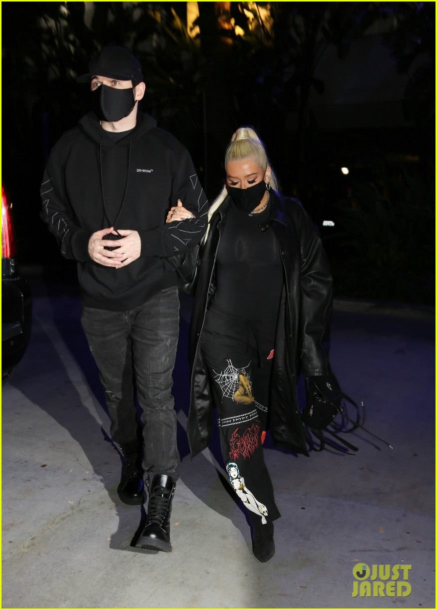 Christina Aguilera & Fiance Matthew Rutler Couple Up for Date Night at