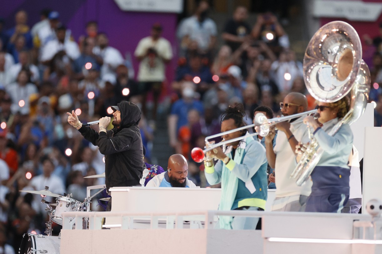 Eminem Performs 'Lose Yourself' During Super Bowl 2022 Halftime Show