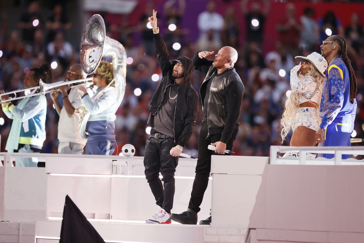 Eminem Performs 'Lose Yourself' During Super Bowl 2022 Halftime Show: Photo  4704969, 2022 Super Bowl, Eminem Photos