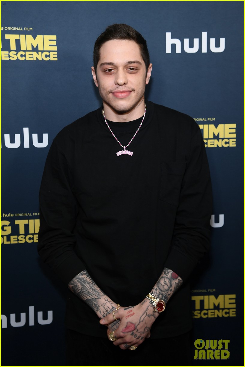 Pete Davidson Has a Kim Kardashian Prayer Candle on Display in His
