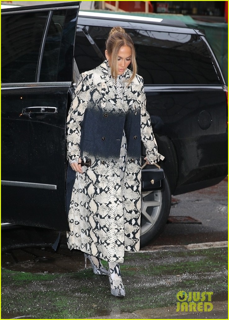 Jennifer Lopez Calls Out Hoda Kotb Live on 'Today' Show - See Why