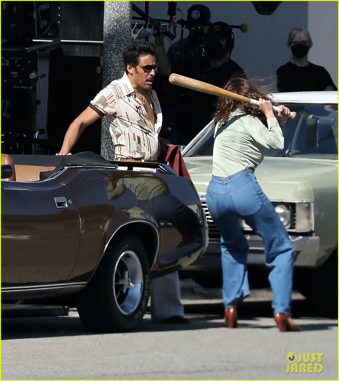 Sofia Vergara Chases Her Co-Star Around with a Bat While Filming