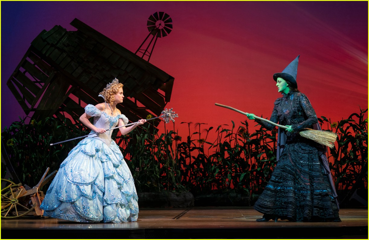 wicked on tour stars 044702493