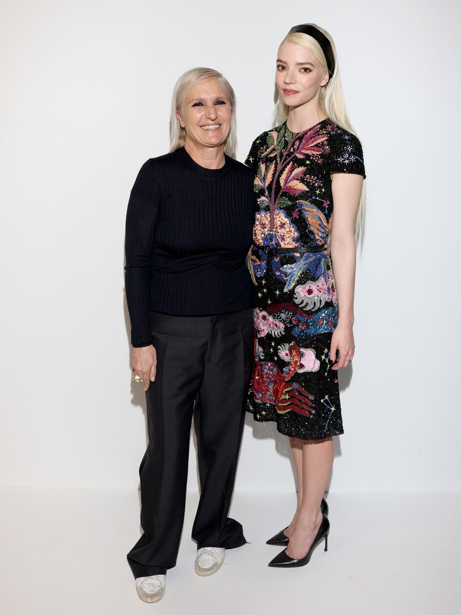 Photo: anya taylor jo gugu mbatha raw dior paris show 06 | Photo