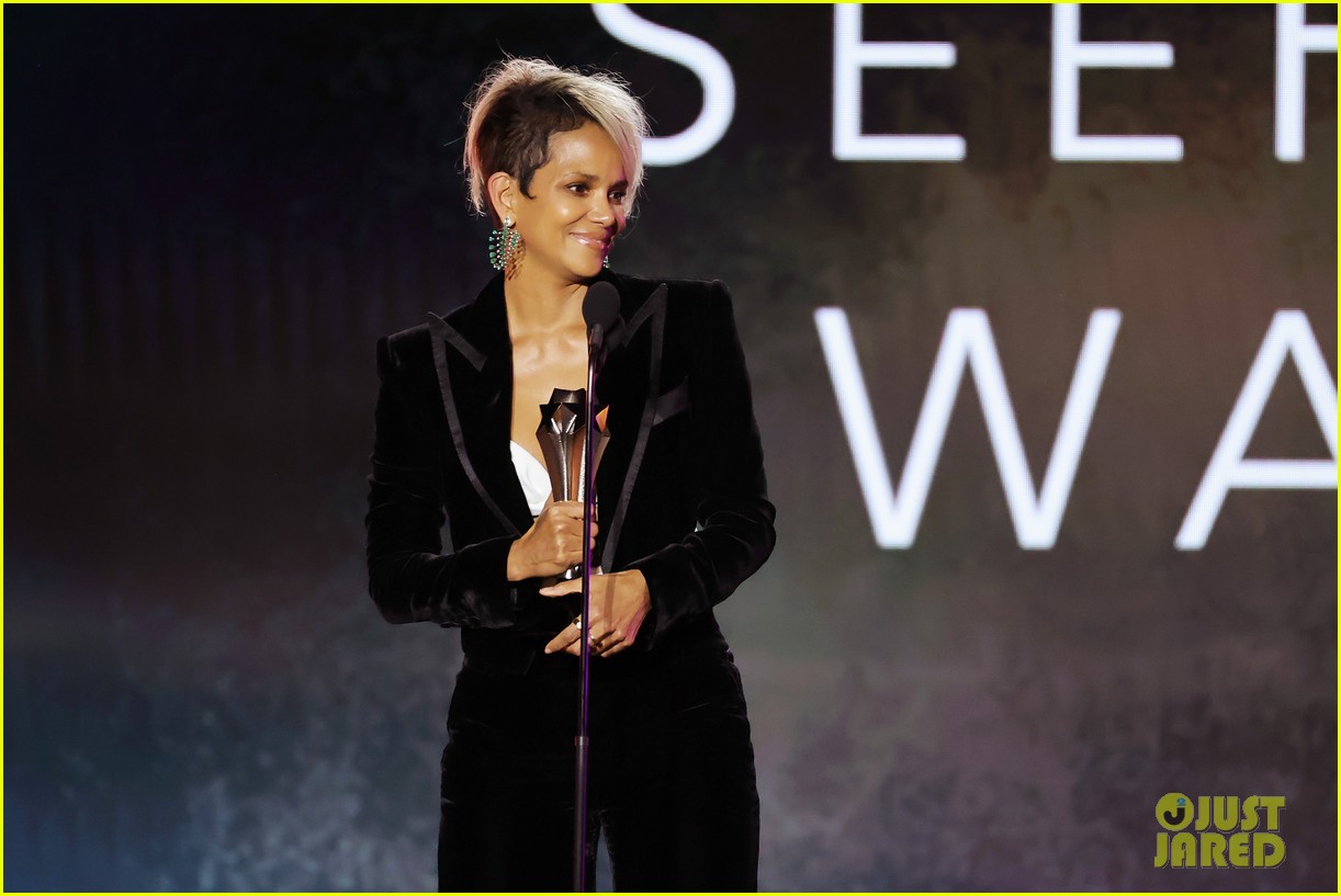 Halle Berry Honored with SeeHer Award at Critics' Choice Awards 2022