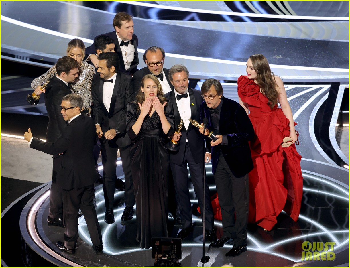 'CODA' Makes History With Best Picture Win at Oscars 2022 Here Are