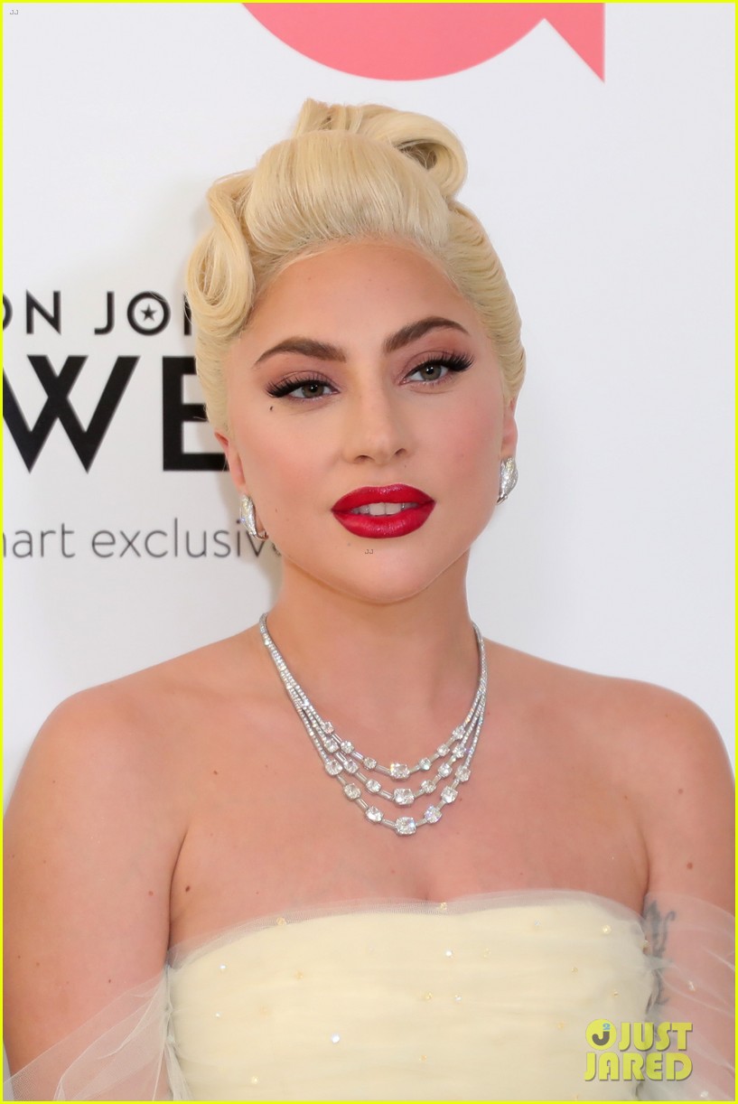 Video of Lady Gaga & Caitlyn Jenner Interacting at Oscars Party Is Going Viral See Why! Photo
