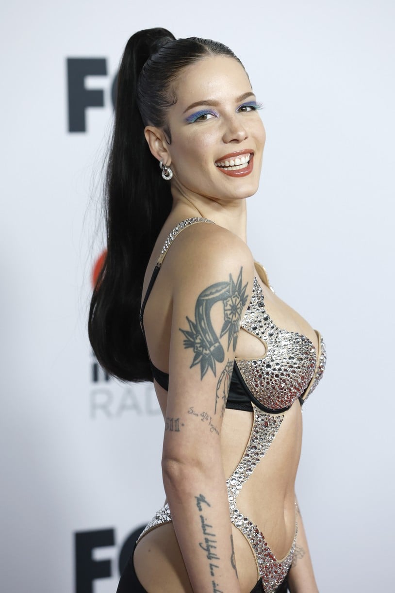 halsey barely there look more stars iheart radio music awards 454726750